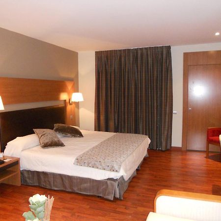 Alti Hotel Bagneres-de-Luchon Экстерьер фото