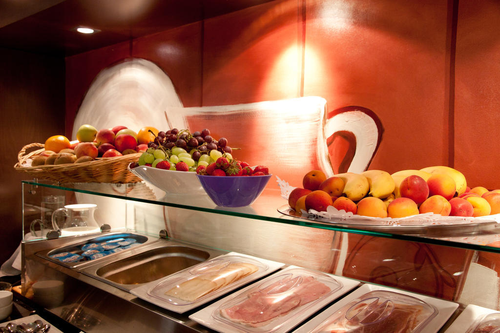 Alti Hotel Bagneres-de-Luchon Экстерьер фото